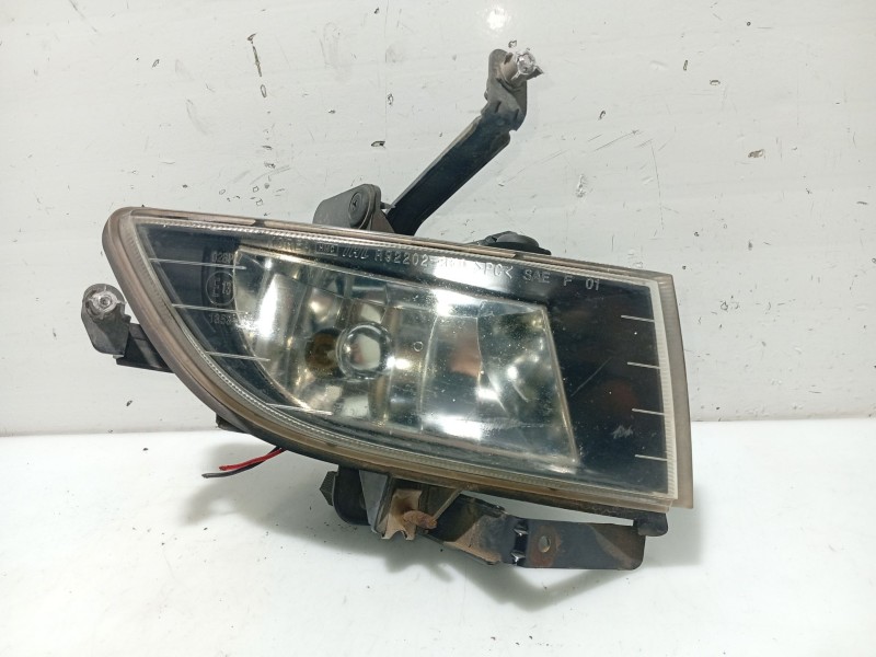 Recambio de faro antiniebla derecho para hyundai sonata v (nf) 2.0 crdi referencia OEM IAM 922023K000  