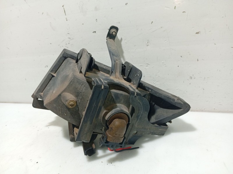 Recambio de faro antiniebla derecho para hyundai sonata v (nf) 2.0 crdi referencia OEM IAM 922023K000  