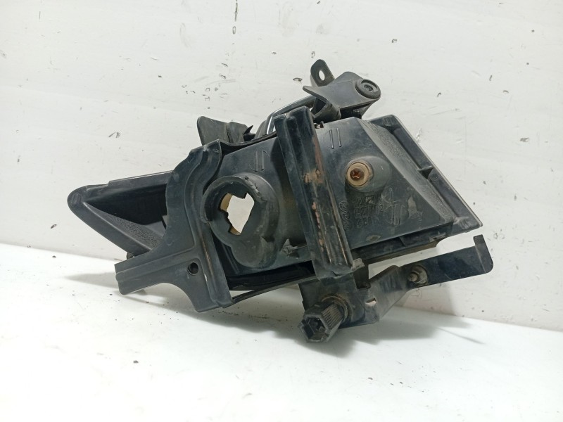 Recambio de faro antiniebla izquierdo para hyundai sonata v (nf) 2.0 crdi referencia OEM IAM 922013K000  