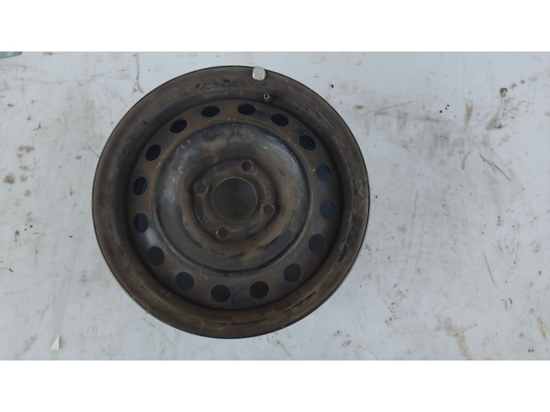 Recambio de llanta para nissan primera hatchback (p11) 2.0 td referencia OEM IAM   