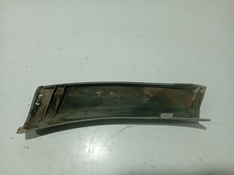 Recambio de moldura para mercedes-benz 124 sedán (w124) 300 d (124.130) referencia OEM IAM   