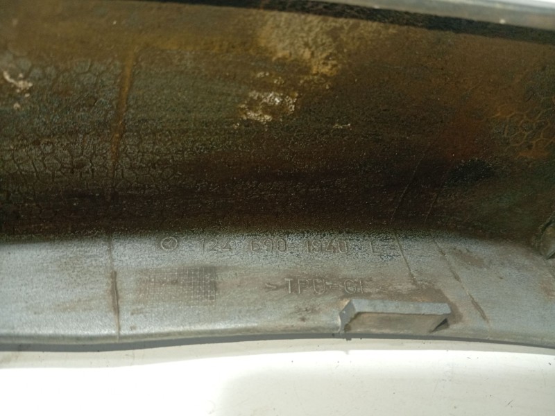 Recambio de moldura para mercedes-benz 124 sedán (w124) 300 d (124.130) referencia OEM IAM   