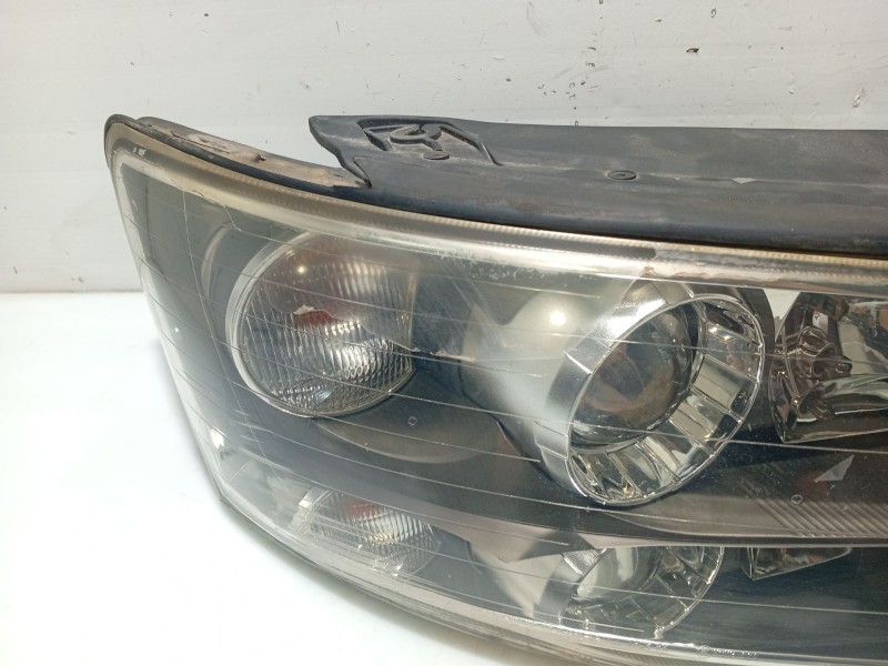 Recambio de faro derecho para hyundai sonata v (nf) 2.0 crdi referencia OEM IAM 921023K020  