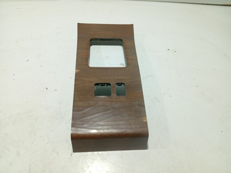 Recambio de moldura para mercedes-benz 124 sedán (w124) 300 d (124.130) referencia OEM IAM   