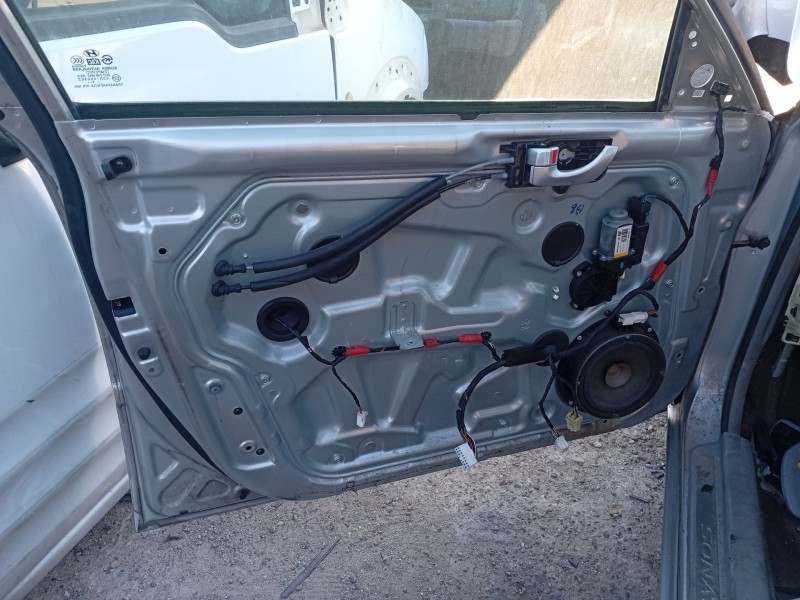 Recambio de elevalunas delantero izquierdo para hyundai sonata v (nf) 2.0 crdi referencia OEM IAM 824713K002  