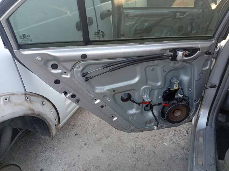 Recambio de elevalunas trasero izquierdo para hyundai sonata v (nf) 2.0 crdi referencia OEM IAM 834713K001  