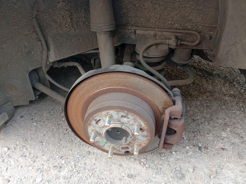 Recambio de mangueta trasera izquierda para hyundai sonata v (nf) 2.0 crdi referencia OEM IAM 527103K050  