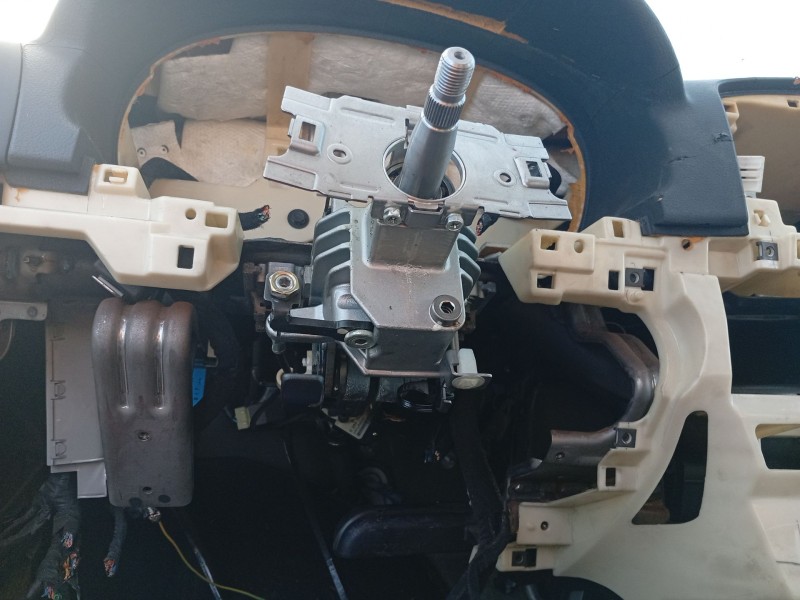 Recambio de columna direccion para hyundai sonata v (nf) 2.0 crdi referencia OEM IAM 563103K120  