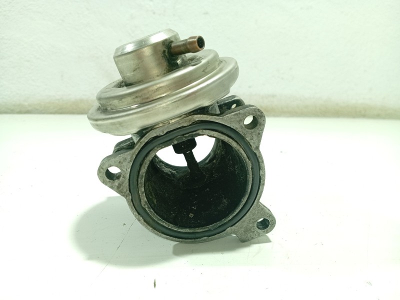 Recambio de valvula egr para seat ibiza iii (6l1) 1.4 tdi referencia OEM IAM 045129637A 045131501F 