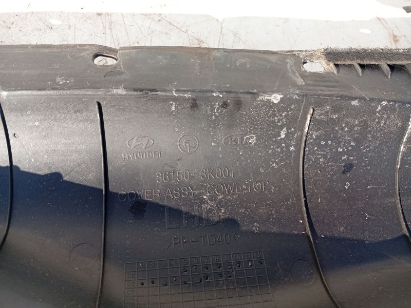 Recambio de moldura para hyundai sonata v (nf) 2.0 crdi referencia OEM IAM 861503K001  