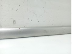 Recambio de moldura puerta delantera derecha para hyundai sonata v (nf) 2.0 crdi referencia OEM IAM 877123K020 877143K000  2