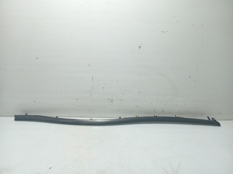 Recambio de moldura para hyundai sonata v (nf) 2.0 crdi referencia OEM IAM 847803K110  