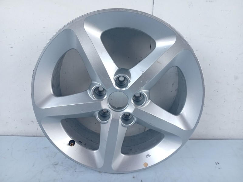 Recambio de llanta para hyundai sonata v (nf) 2.0 crdi referencia OEM IAM   