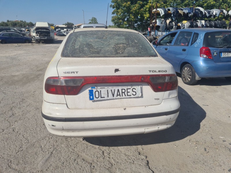 seat toledo ii (1m2) del año 2000