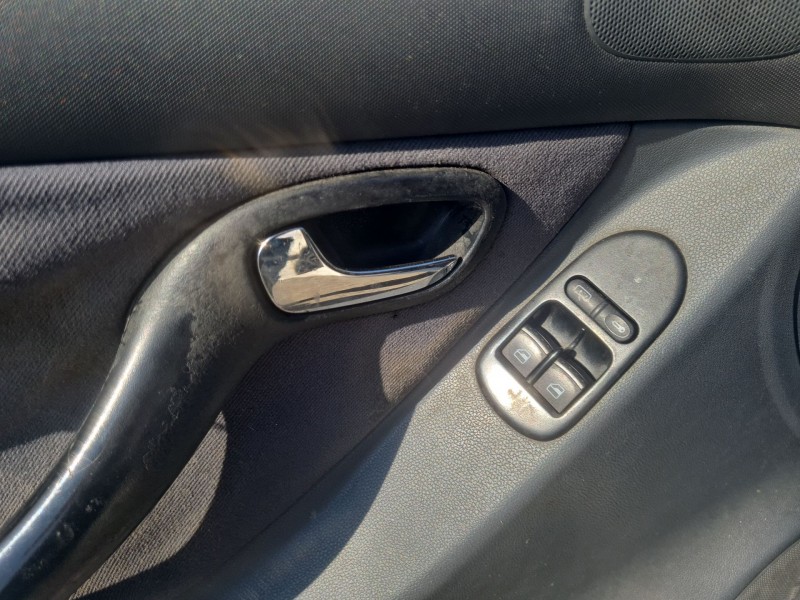 seat toledo ii (1m2) del año 2000