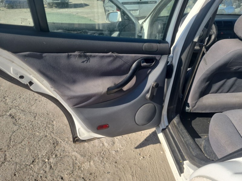 seat toledo ii (1m2) del año 2000