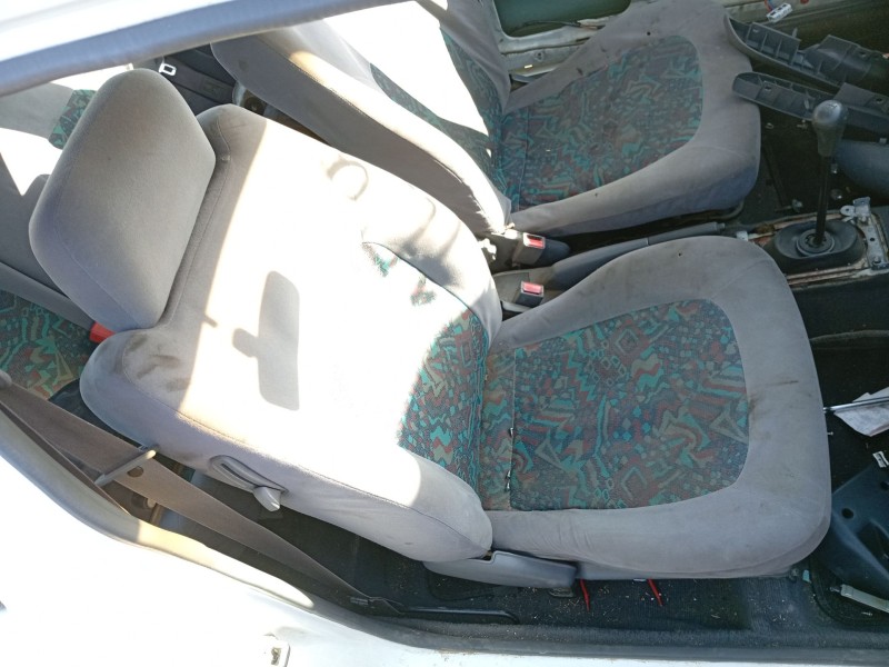 Recambio de asiento delantero derecho para nissan micra ii (k11) 1.3 i 16v referencia OEM IAM   