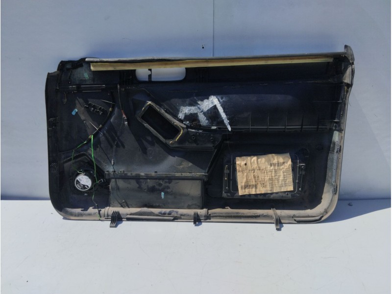 Recambio de guarnecido puerta delantera izquierda para audi a3 (8l1) 1.8 referencia OEM IAM 8L3867105  