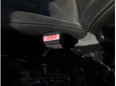 Recambio de anclaje cinturon delantero derecho para peugeot 407 (6d_) 2.0 hdi 135 (6drhrh, 6drhre, 6drhrg, 6drhrj) referencia OE 2