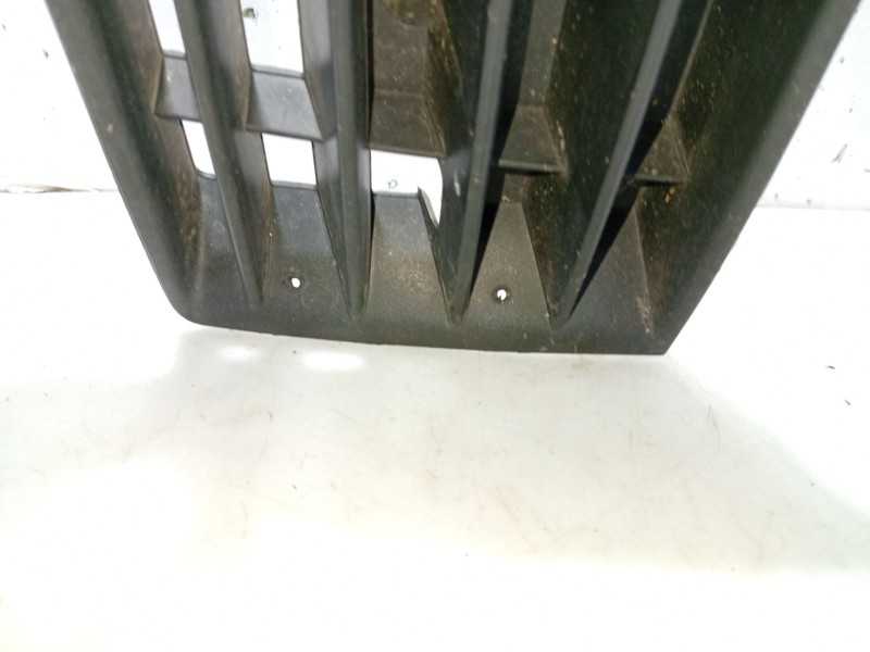 Recambio de moldura para volkswagen golf v (1k1) 1.9 tdi referencia OEM IAM   