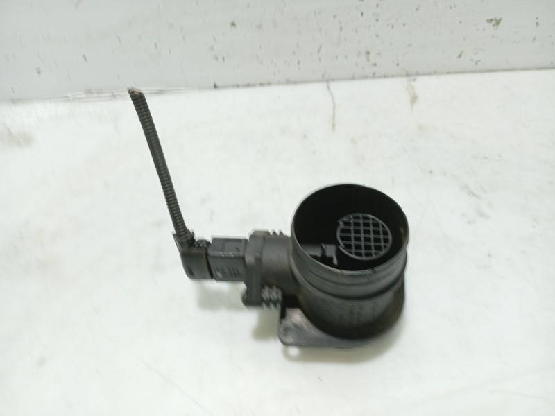 Recambio de caudalimetro para volkswagen golf v (1k1) 1.9 tdi referencia OEM IAM   