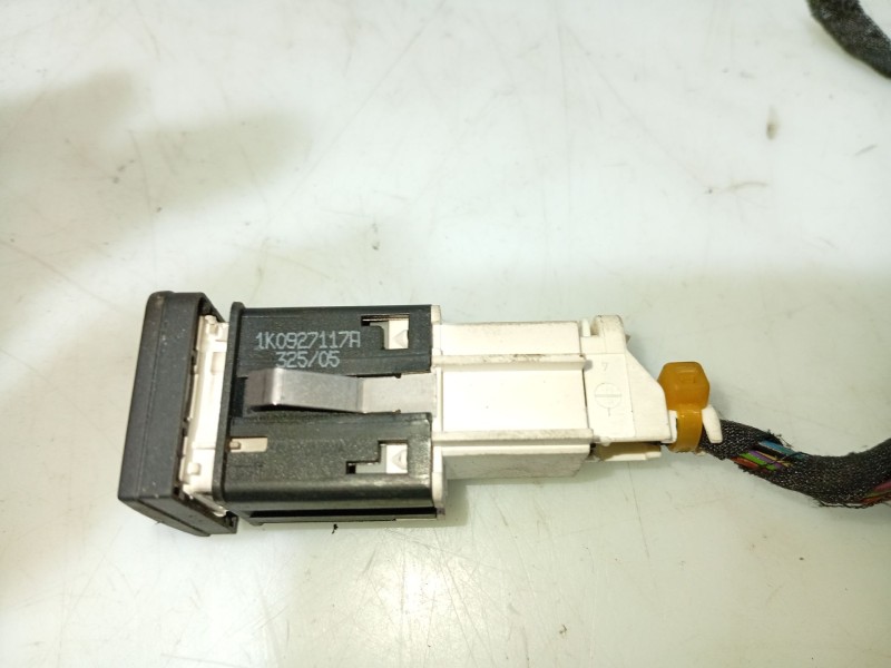 Recambio de interruptor para volkswagen golf v (1k1) 1.9 tdi referencia OEM IAM 1K092711  