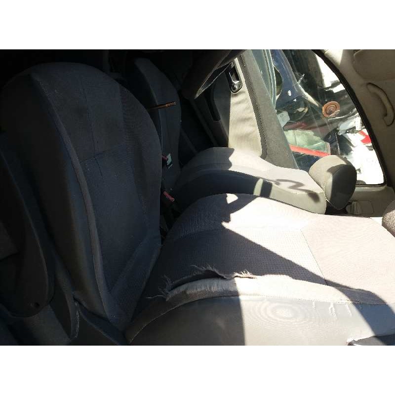 seat ibiza (6l1) 1.4 16v   |   0.02 - ... | 2002 | 75 cv / 55 kw del año 2002