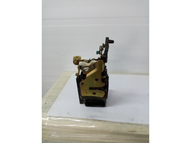 Recambio de cerradura puerta trasera derecha para  referencia OEM IAM   