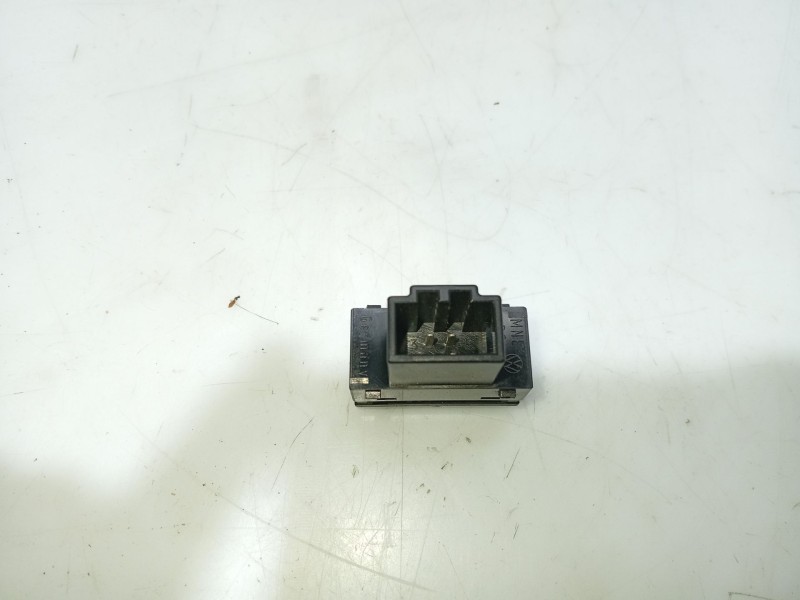 Recambio de interruptor para volkswagen golf v (1k1) 1.9 tdi referencia OEM IAM   