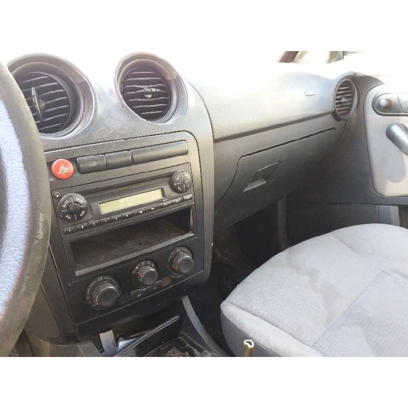 seat ibiza (6l1) 1.4 16v   |   0.02 - ... | 2002 | 75 cv / 55 kw del año 2002