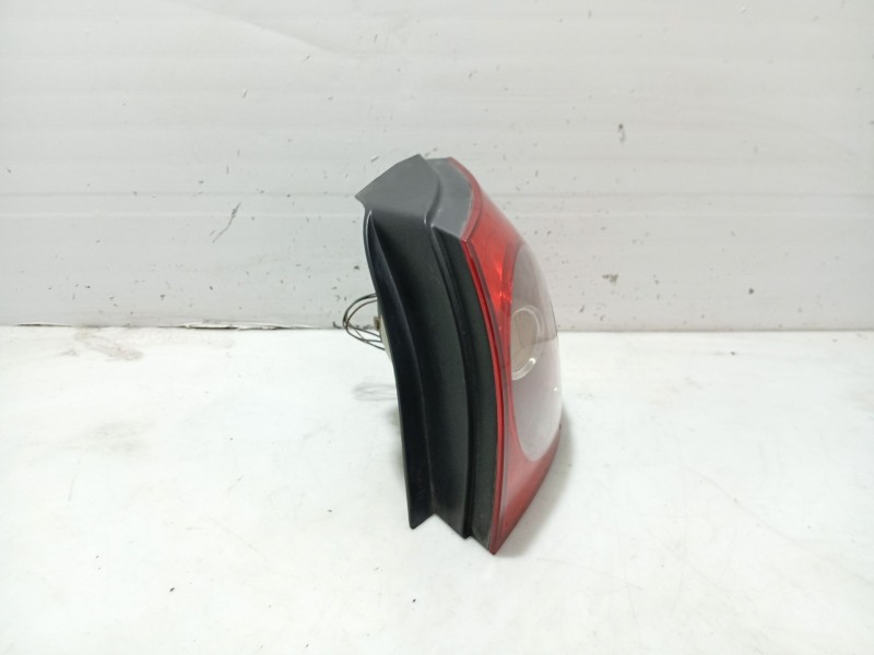 Recambio de piloto trasero derecho para volkswagen golf v (1k1) 1.9 tdi referencia OEM IAM 1K6945096AA  