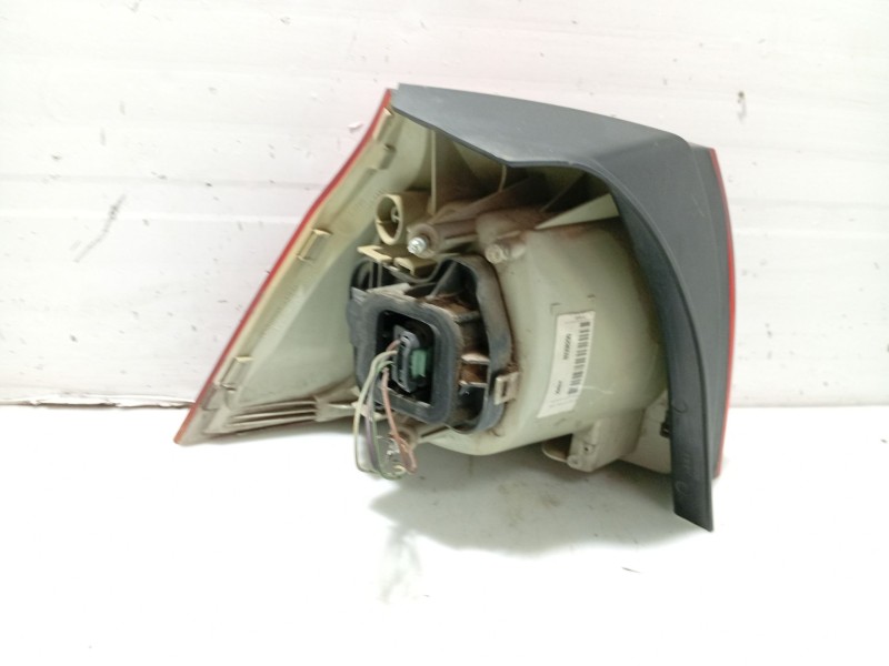 Recambio de piloto trasero derecho para volkswagen golf v (1k1) 1.9 tdi referencia OEM IAM 1K6945096AA  