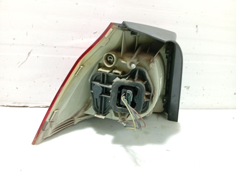 Recambio de piloto trasero derecho para volkswagen golf v (1k1) 1.9 tdi referencia OEM IAM 1K6945096AA  