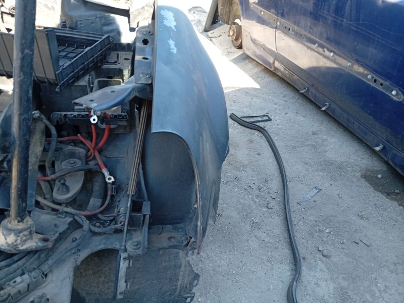 Recambio de aleta delantera izquierda para volkswagen golf v (1k1) 1.9 tdi referencia OEM IAM 1K6821021A  