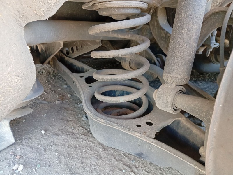 Recambio de eje trasero para volkswagen golf v (1k1) 1.9 tdi referencia OEM IAM 1K0505315BM  