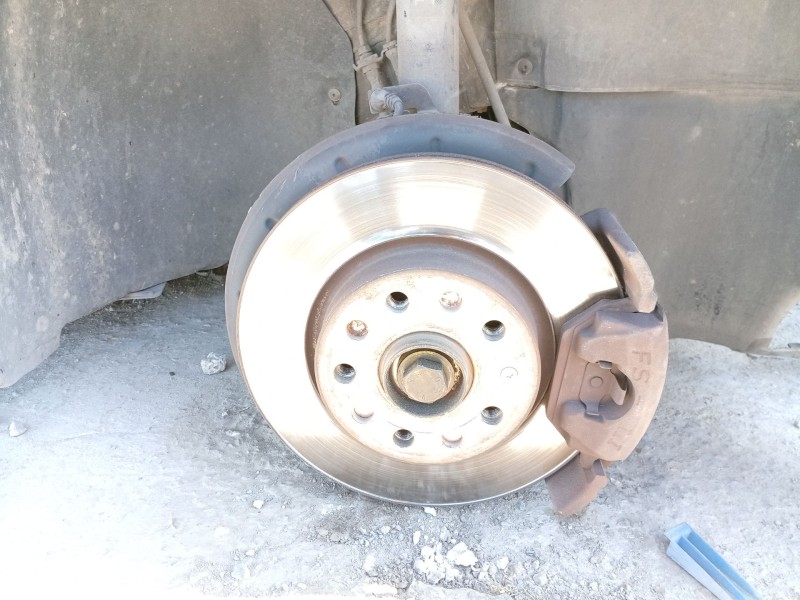 Recambio de mangueta delantera derecha para volkswagen golf v (1k1) 1.9 tdi referencia OEM IAM 1K0407256P  