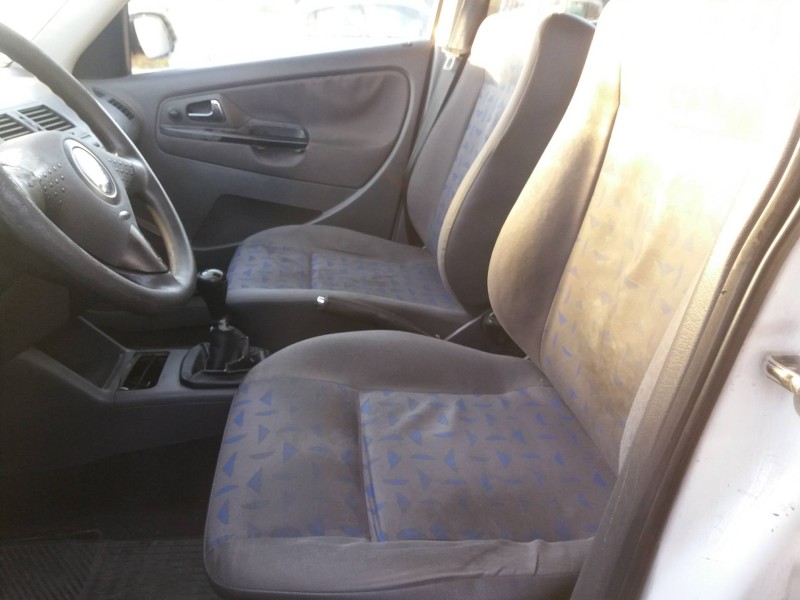 seat cordoba berlina (6k2) 1.4   |   0.99 - ... | 1999 | 60 cv / 44 kw del año 1999