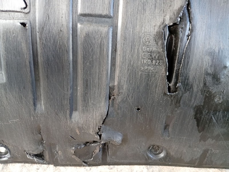 Recambio de cubrecarter para volkswagen golf v (1k1) 1.9 tdi referencia OEM IAM   