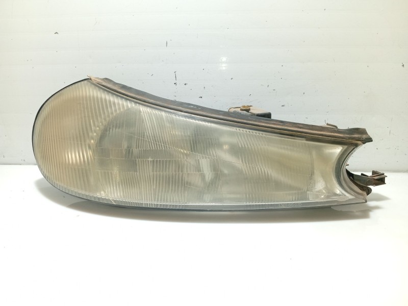 Recambio de faro derecho para ford mondeo ii (bap) 1.8 td referencia OEM IAM 1053996  