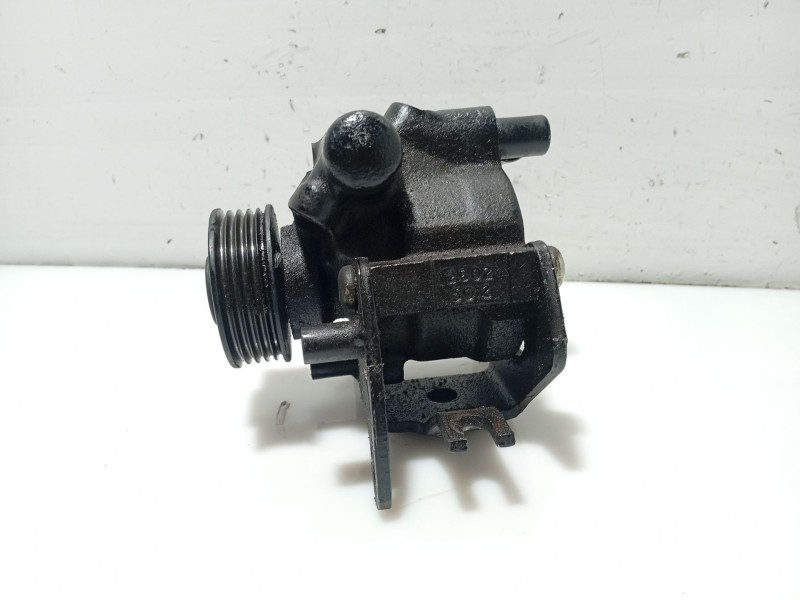 Recambio de bomba servodireccion para ford mondeo ii (bap) 1.8 td referencia OEM IAM 1097743  