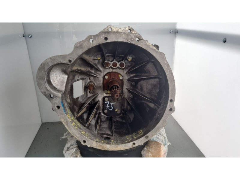 Recambio de caja cambios para nissan cabstar e bd30 referencia OEM IAM 320109X451 M525E 