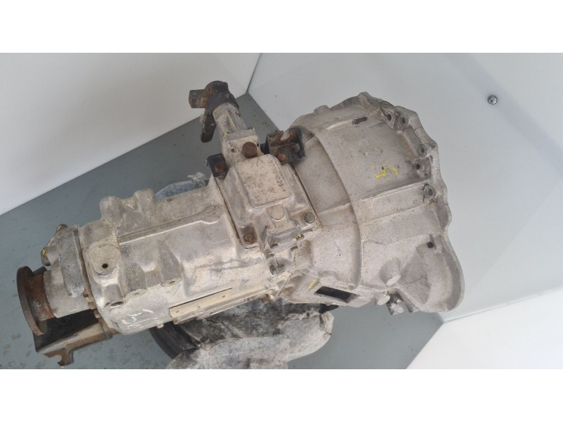 Recambio de caja cambios para nissan cabstar e bd30 referencia OEM IAM 320109X451 M525E 