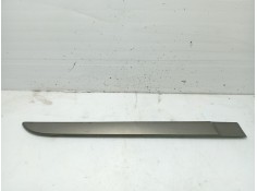 Recambio de moldura puerta trasera derecha para renault megane ii sedán (lm0/1_) 1.9 dci (lm0g, lm1g, lm2c) referencia OEM IAM 8 2