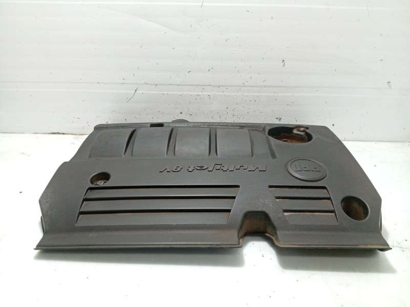 Recambio de tapa motor para fiat stilo multi wagon (192_) 1.9 jtd referencia OEM IAM   