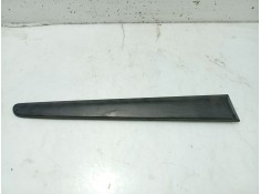 Recambio de moldura puerta trasera derecha para fiat stilo multi wagon (192_) 1.9 jtd referencia OEM IAM    2