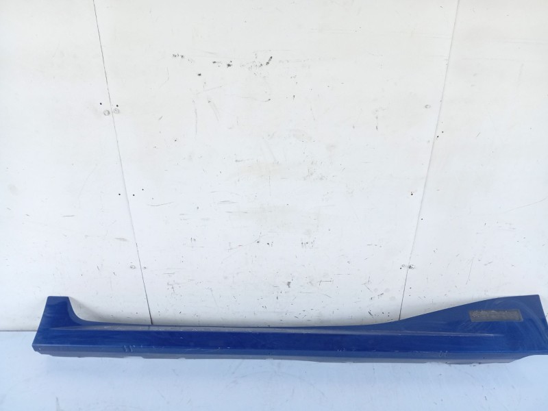 Recambio de moldura para fiat stilo multi wagon (192_) 1.9 jtd referencia OEM IAM 732585301  