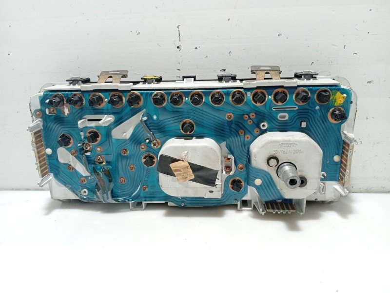 Recambio de cuadro instrumentos para renault r9 referencia OEM IAM 8224710  