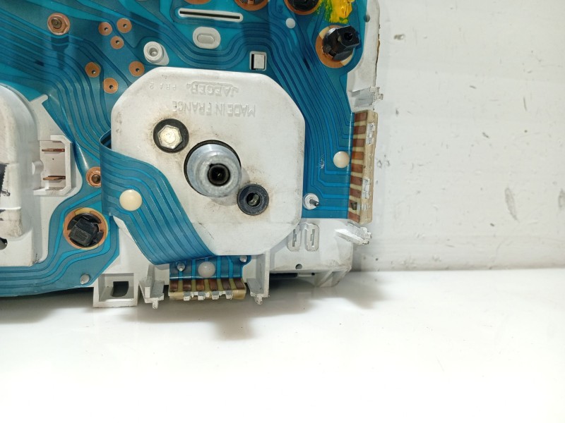 Recambio de cuadro instrumentos para renault r9 referencia OEM IAM 8224710  