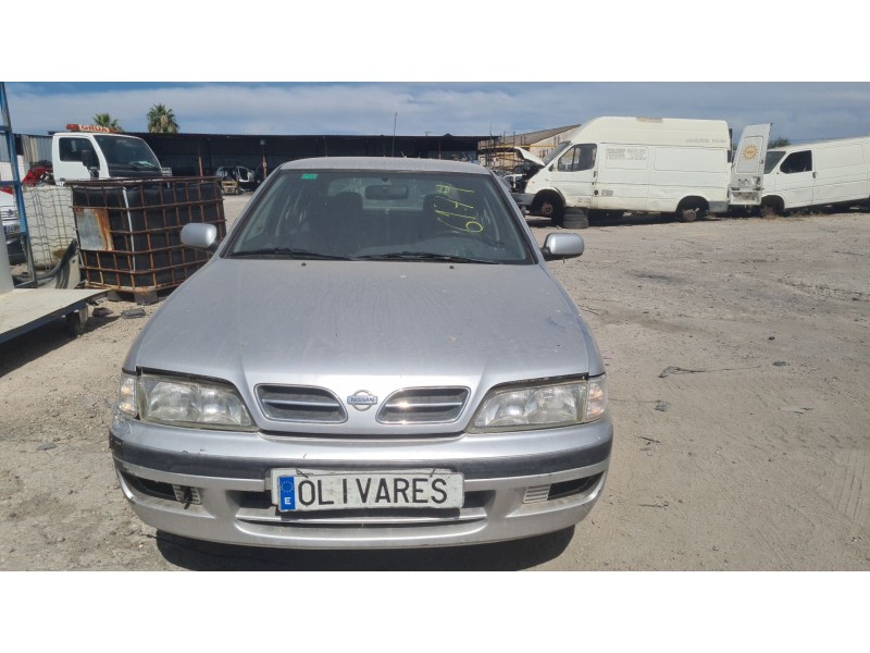 nissan primera hatchback (p11) del año 1999