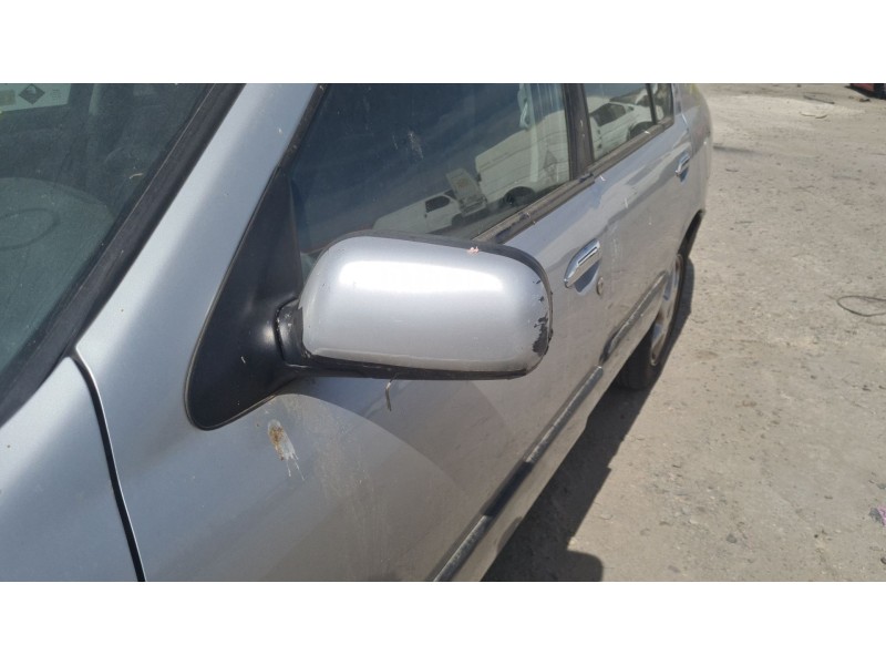 nissan primera hatchback (p11) del año 1999